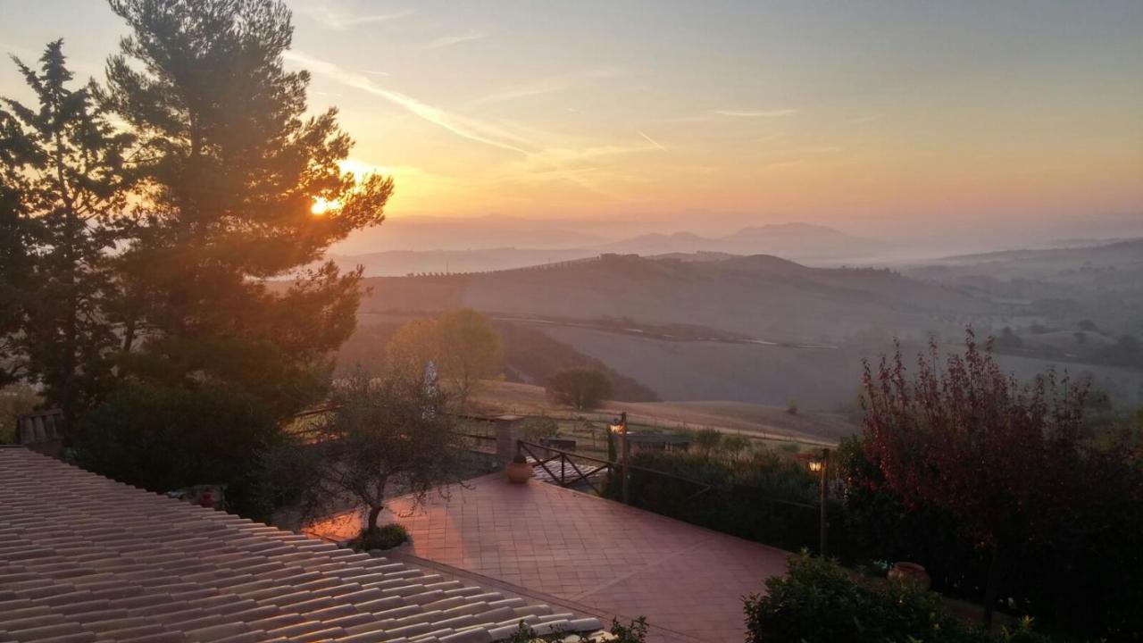Country House La Collina Di Bargiano - Casa Raffaella Allerona Экстерьер фото